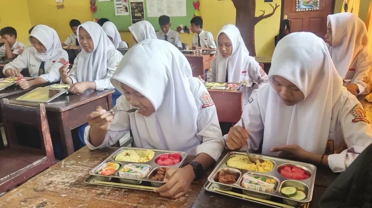Putusan MK, DPR Ingatkan Kemenkeu dan Bappenas Ubah Skema Anggaran MBG