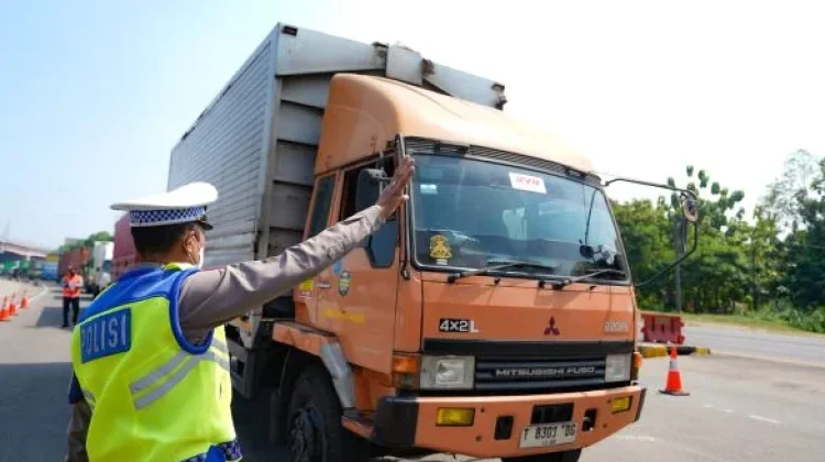 Jangan Asal Angkut Barang, Kenali Batas Muatan Kendaraan 'Over Dimensi Over Load'