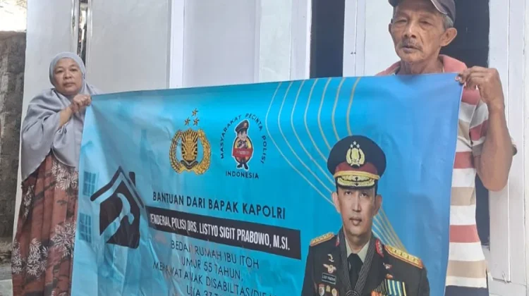 Ungkapan Rasa Haru dari Ibu Itoh untuk Kapolri