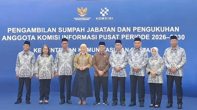 Menkomdigi Kukuhkan Komisioner Komisi Informasi Pusat Periode 2026–2030
