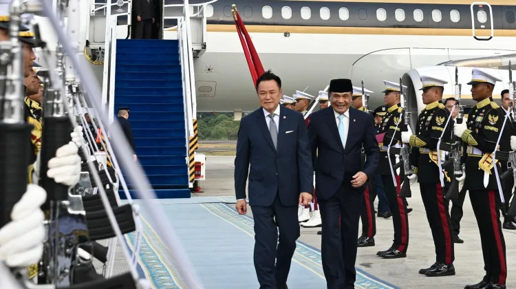 Bertemu Presiden Prabowo, PM Tailan Anutin Charnvirakul Tiba di Jakarta