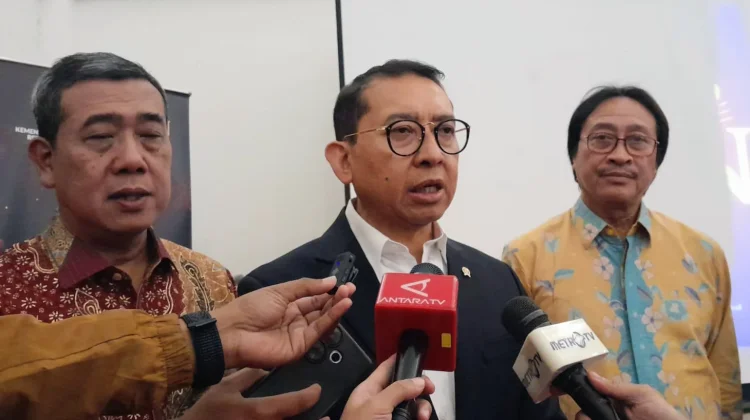 Soal AI Bagi Seniman, Menbud: Saya Tidak Khawatir, Sentuhan Manusia Masih Dominan
