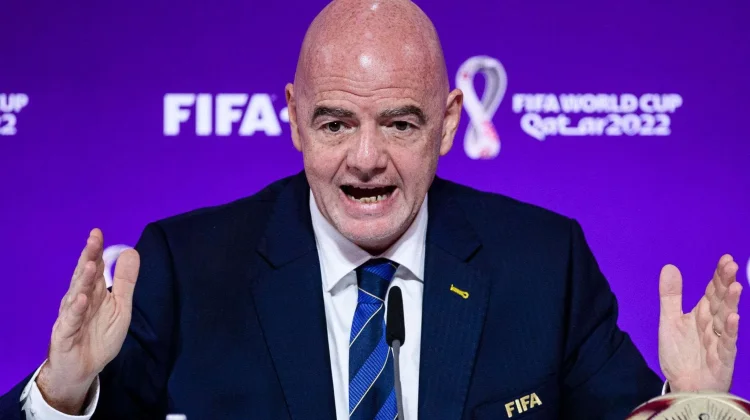 UEFA Dikabarkan Ancam Boikot Piala Dunia, Desak Gianni Infantino Mundur
