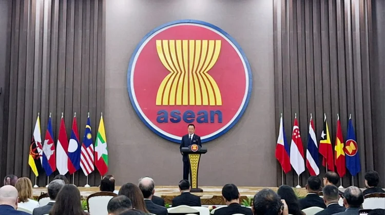 PM Tailan Respons Positif Pertemuan ICRC dengan Aung San Suu Kyi