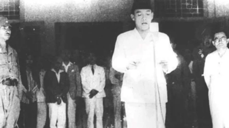 Mendur Bersaudara, Sosok Dibalik Dokumentasi Detik-detik Kemerdekaan Indonesia
