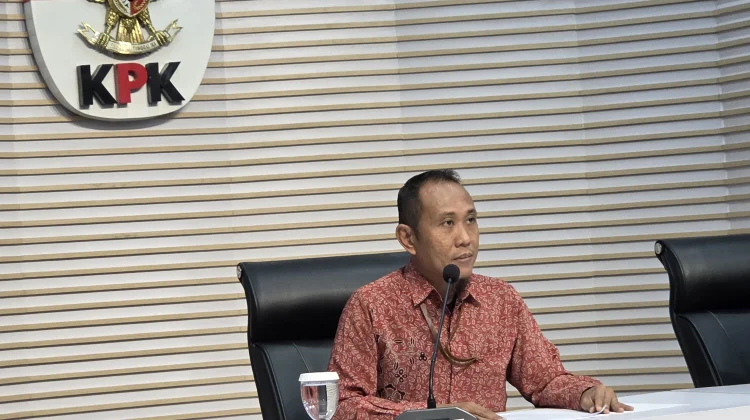 KPK Tahan Tiga Tersangka Kasus Digitalisasi SPBU Pertamina