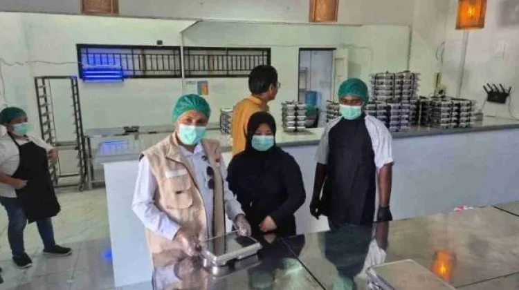 Benarkah MBG Pakai Beras Subsidi? Ini Penjelasan Resmi Bulog