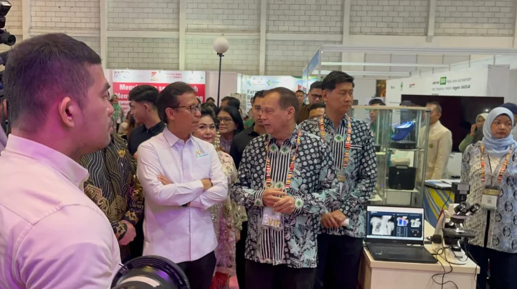 Menkes Buka IndoHealthcare 2026, Siapkan Perluasan Alat Kesehatan ke Daerah