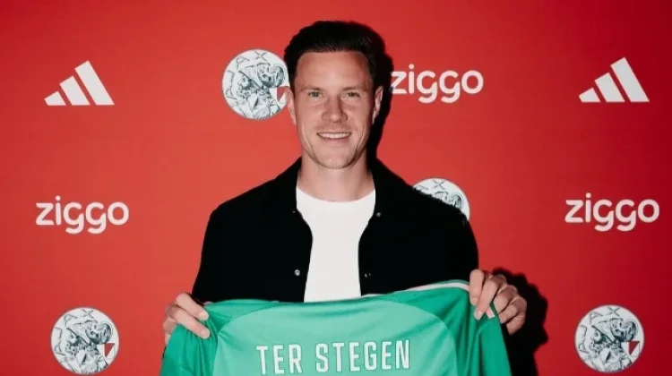 Ter Stegen Cari Menit Bermain, Ajax Jadi Pelabuhan Baru