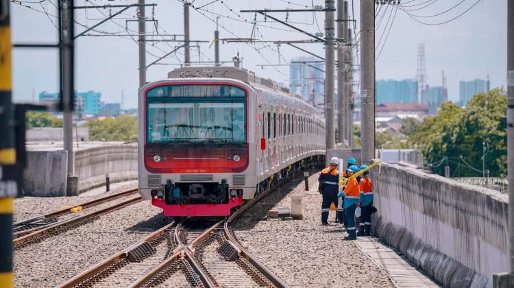 Pengguna Stasiun Citeras Naik, Wisata dan Hunian Jadi Pendorong