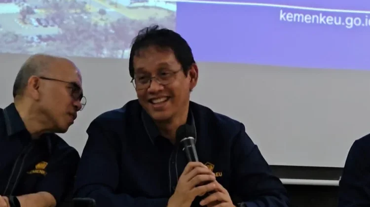 Menkeu Purbaya Tunda Pemungutan Pajak Penghasilan oleh 'Marketplace'