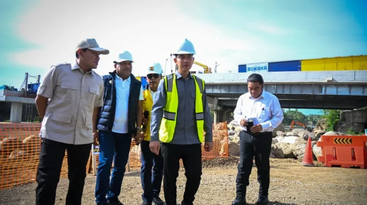 Wapres Tinjau Pembangunan Jembatan Krueng Tingkeum Bireuen Aceh