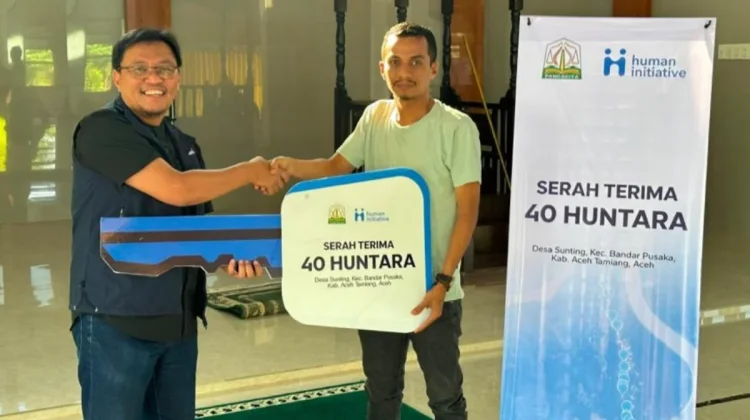 Human Initiative Serahkan 40 Hunian Sementara bagi Korban Banjir Aceh Tamiang