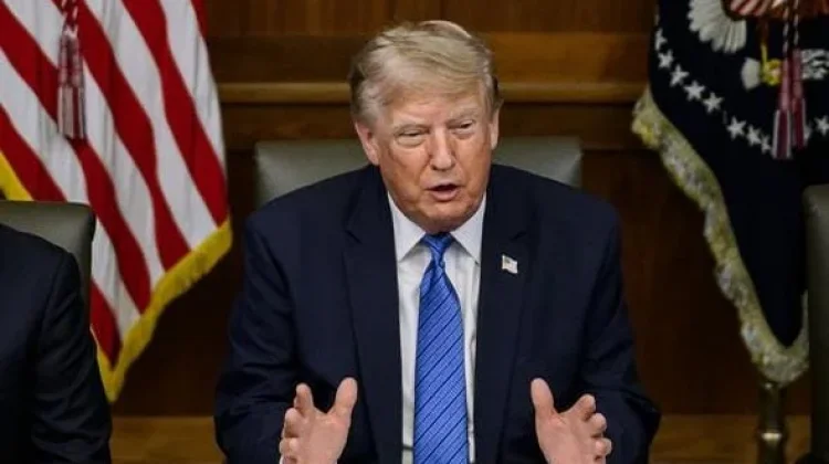 Trump Kembalikan Rp1,7 Kuadriliun Dana Tarif ke Perusahaan