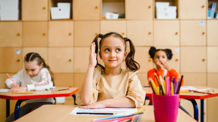 'Critical Thinking' Bukan Bakat, Ini Cara Menumbuhkannya pada Anak