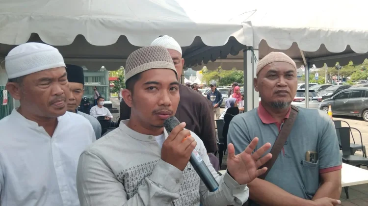 Keluarga Korban Kecelakaan Kereta Api di Bekasi Gelar Peringatan 100 Hari