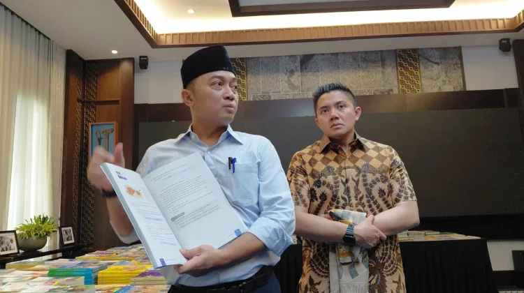 Presiden Prabowo Ingin Perbaharui Buku Pelajaran Siswa