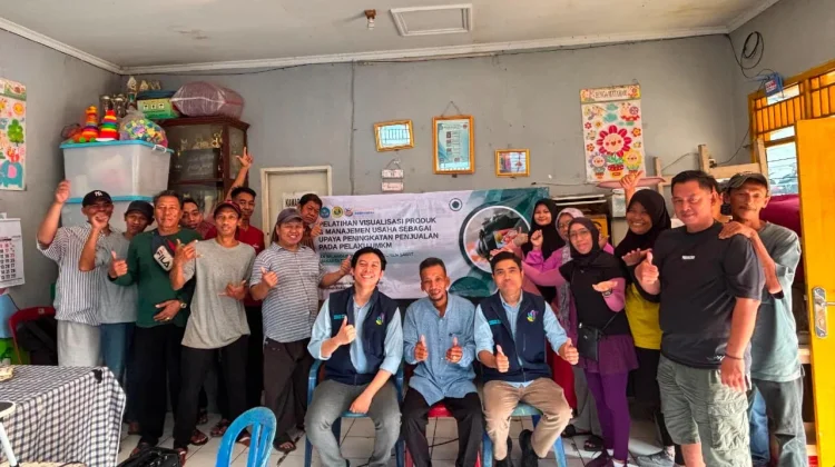 Tingkatkan Daya Saing Digital, Dosen UNJ Beri Pelatihan Visualisasi Produk UMKM