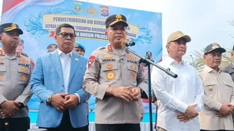 Water Cannon Dialihfungsikan, Polda Banten Kirim Air Bersih untuk Warga