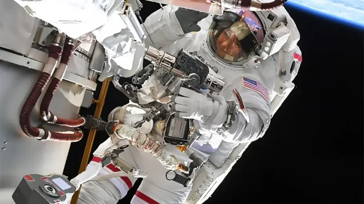 NASA Tunda Spacewalk Berikutnya ke 18 Agustus 2026