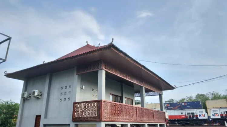 KAI Sediakan Rumah Singgah Berarsitektur Limas di Sumatra