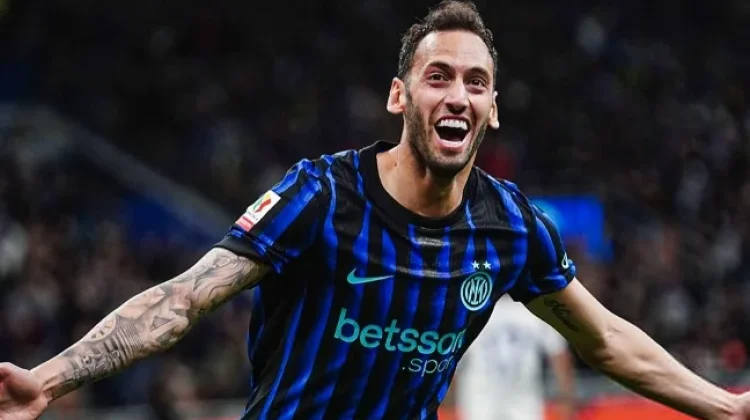 Rumor Pulang ke Turki Dibantah, Calhanoglu Fokus Bersama Inter Milan