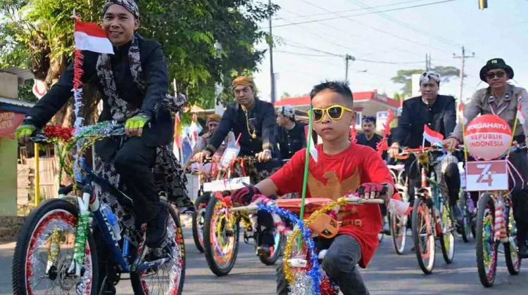 Asal Usul Sepeda Hias, Tradisi Rutin yang Meriahkan Hari Kemerdekaan