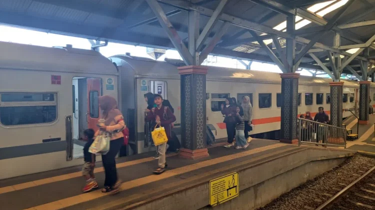 Commuter Line Surabaya Melayani 10 Juta Pelanggan hingga Juli 2026