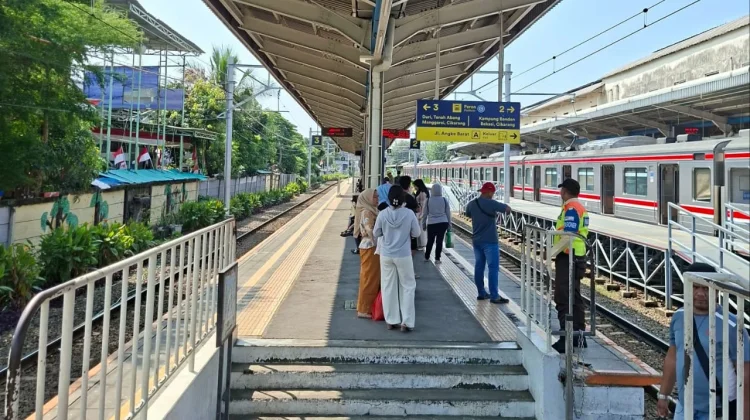 Aktivitas Pelanggan Stasiun Angke dan Ancol Mencapai 3,6 Juta