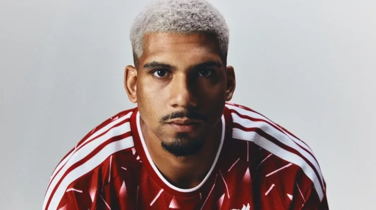 Liverpool Resmi Pinjam Bek Barcelona Ronald Araujo