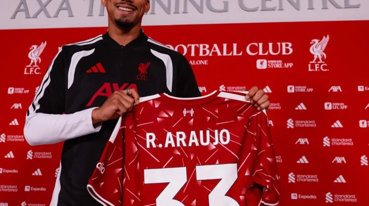 Araujo Target Trofi di Liverpool dan Siap Berpadu dengan Van Dijk