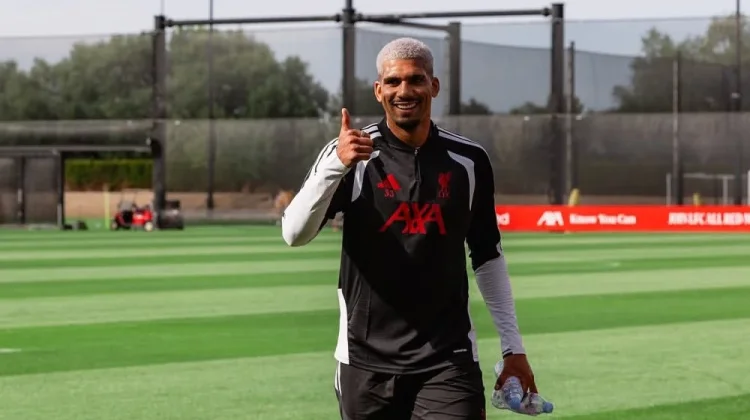 Gabung ke Liverpool, Ronald Araujo Pilih Nomor 33