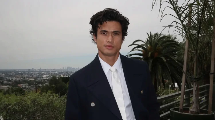 Charles Melton Dikabarkan Mundur dari Peran Beast di X-Men versi MCU