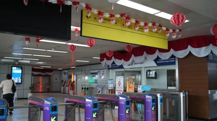 Kado Kemerdekaan, LRT Jabodebek Hadirkan Tarif Rp8