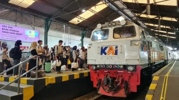 Sambut HUT ke-81 RI, KAI Diskon Tiket Kereta Ekonomi 17 Persen