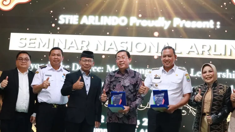 Wali Kota Bekasi Dorong Mahasiswa Mahir Operasikan AI