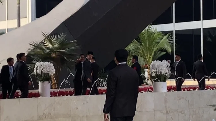 Wapres Gibran hingga Presiden Ke-7 RI Jokowi Telah Memasuki Gedung Nusantara