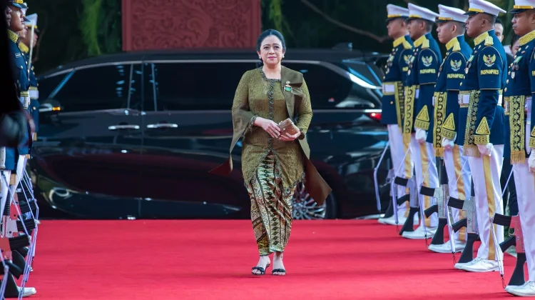 Puan Maharani Tampil Anggun dengan Kebaya Hijau Olive di Sidang Tahunan MPR RI