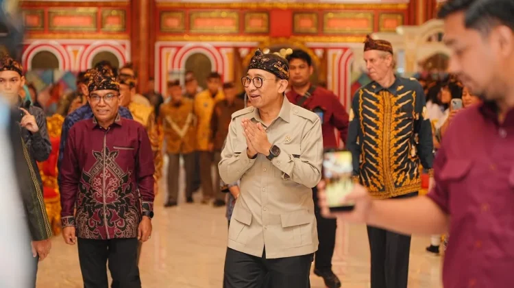 Menbud Fadli Usulkan Aksara Nusantara jadi Media Edukasi Generasi Muda