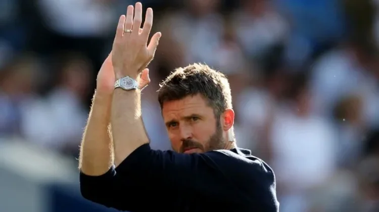 Musim Perdana Carrick, MU Siap Tampil Lebih Kuat