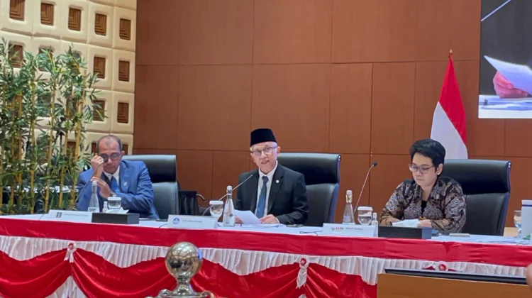 Kemendikdasmen Siapkan Rp14,9 Triliun untuk Guru Non-ASN