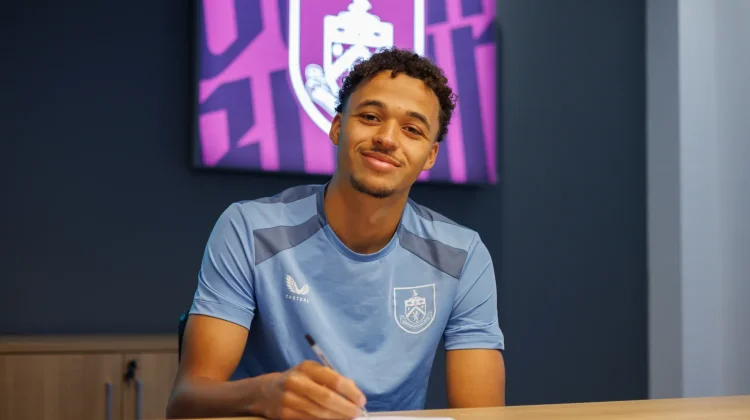 Man City Pinjamkan Max Alleyne ke Burnley
