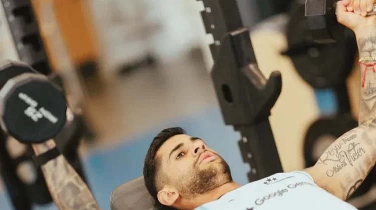 Romero Resmi Tinggalkan Tottenham, Pesan Haru untuk Para Suporter