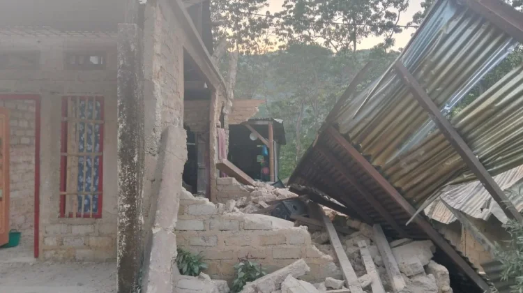 BNPB: 2000 Warga NTT Mengungsi Secara Mandiri