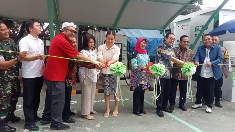 Hadirkan Fasilitas EV Station, Sekolah Tinggi Bina Tunggal Siap Jadi Kampus Hijau