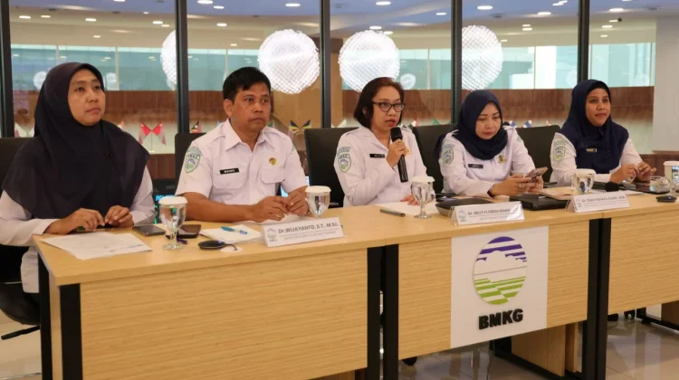TNI Siapkan Posko Bantuan di Wilayah Terdampak Gempa NTT