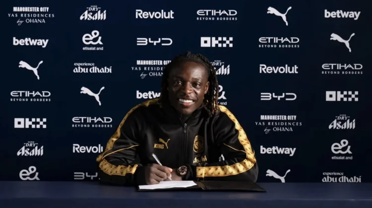 Jeremy Doku Perpanjang Kontrak di Manchester City