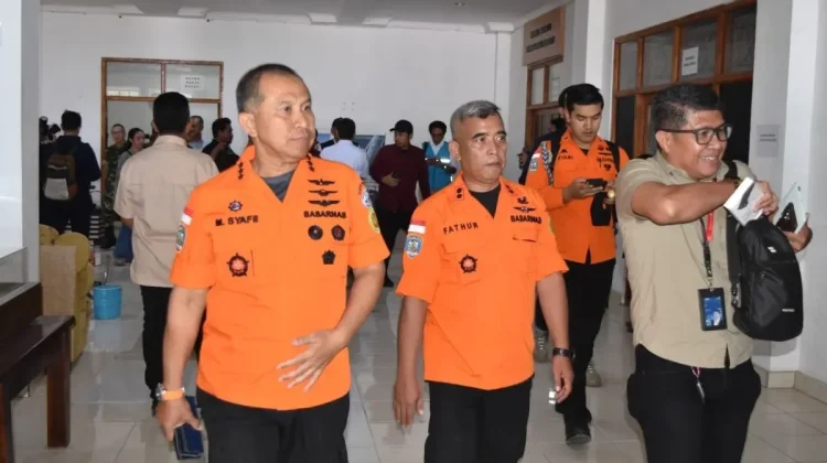 Kepala Basarnas Pantau Penanganan Pascagempa Flores
