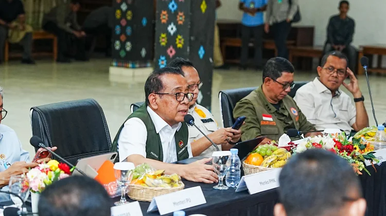 Menko PMK Pastikan Penanganan Gempa NTT Terkoordinasi Melalui Posko Terpadu