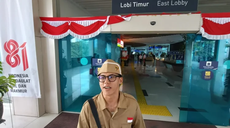 Komunitas Apresiasi Layanan KRL Modern saat Hari Kemerdekaan